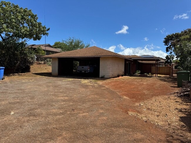 Building Photo - 1226/1228 Palekaiko St Unit 1228