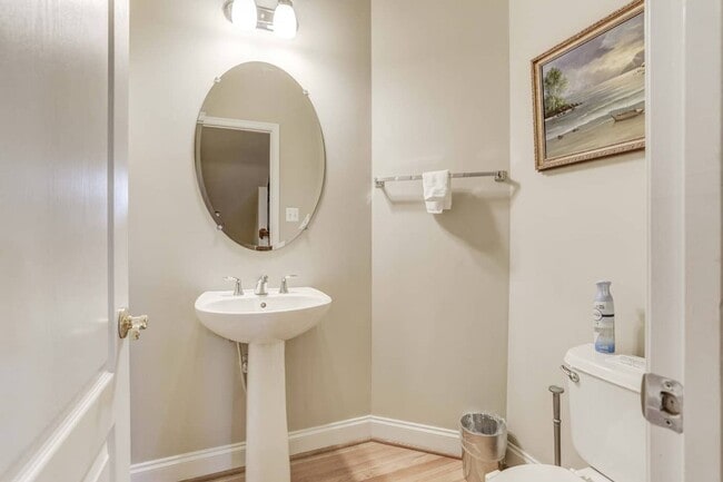 Photo - BEAUTIFUL 4 LEVEL TOWNHOME IN GERMANTOWN. 4 BEDROOM, 4.5 BATHS