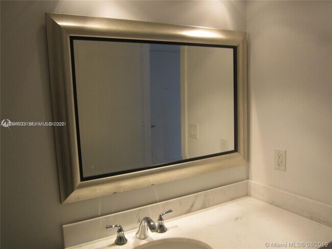 Photo - 1060 Brickell Ave Unit 1409