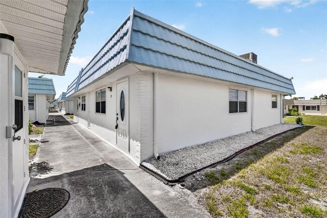 Building Photo - 1801 Bedford Ln Unit 27