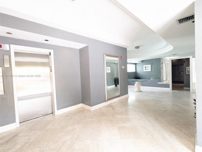Building Photo - 710 Washington Ave Unit 322 Rental