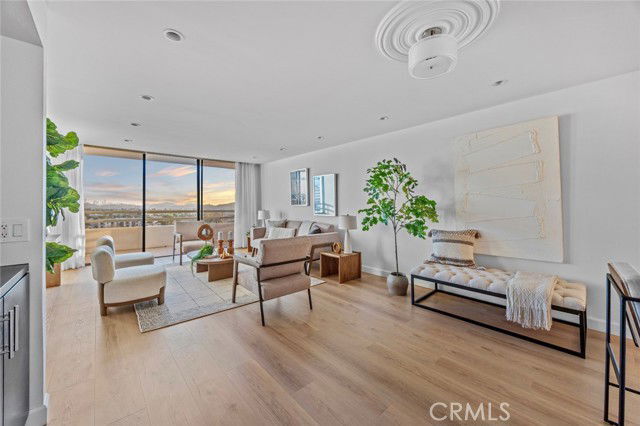 Photo - 343 Pioneer Dr