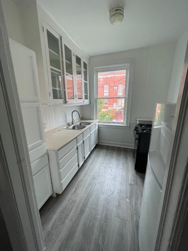 Photo - 601 Main St Apartment