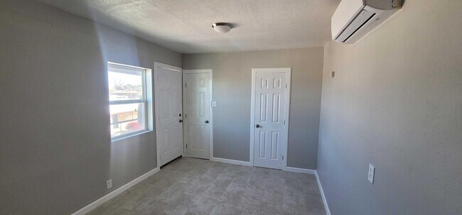 Building Photo - 8001 Alameda  - Apart# 3