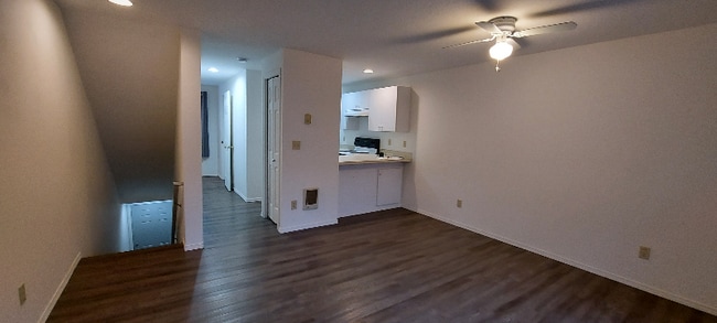 Photo - 2214 Maplewood Dr S