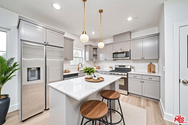 Photo - 1108 Queen Anne Pl