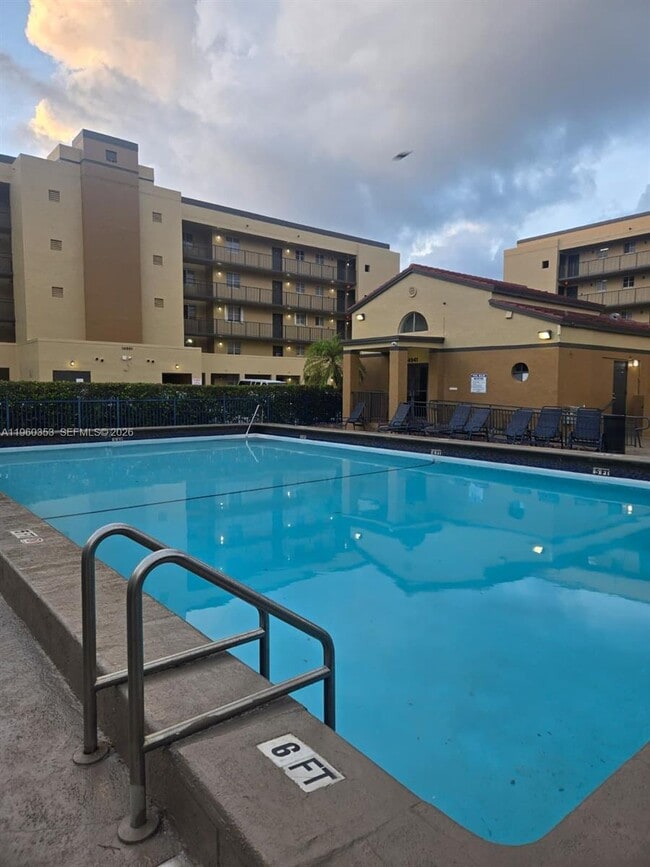 Building Photo - 14951 SW 82nd Ln Unit 17-504