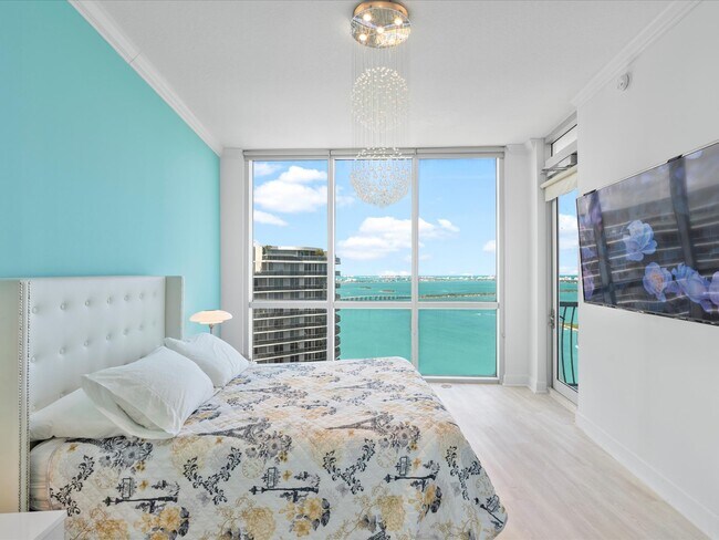Photo - 1750 N Bayshore Dr Unit #TS-5601