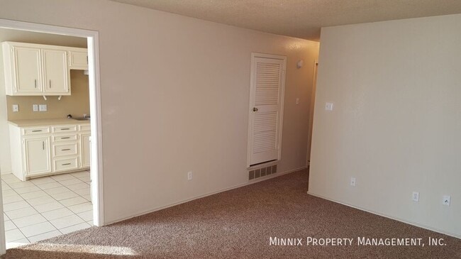 Photo - 9612 Elmwood Ave