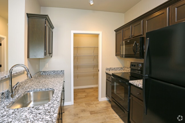 2BR, 2.5BA - Gull - Kitchen