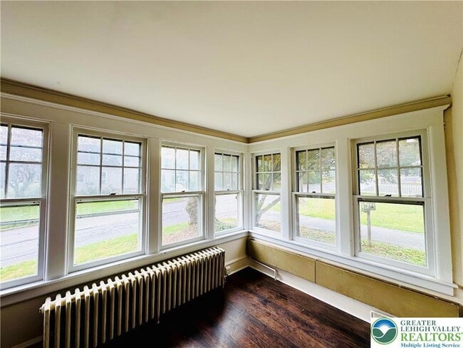 Photo - 2619 Broad St