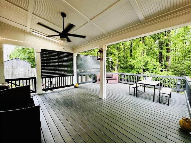 Photo - 2258 St Albans Pl