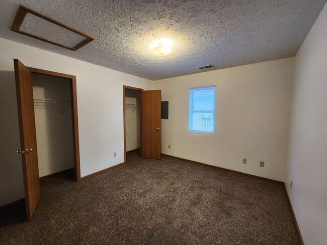 Photo - Duplex Located On Terre Hautes The North Side