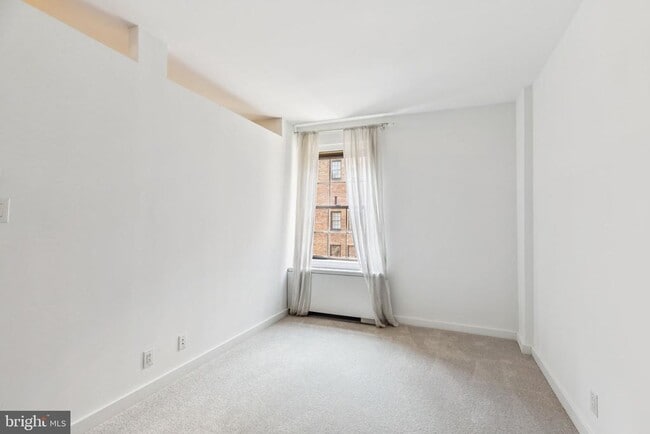 Photo - 219 S 18th St Unit 1523