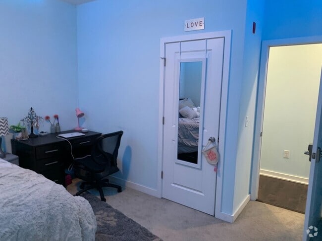 Building Photo - 1537-41 Seybert Rental