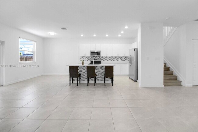 Photo - 879 SE 26th Ter