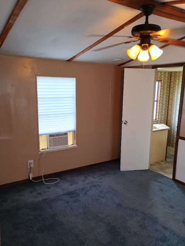 Photo - 144 SE Guinevere Ct