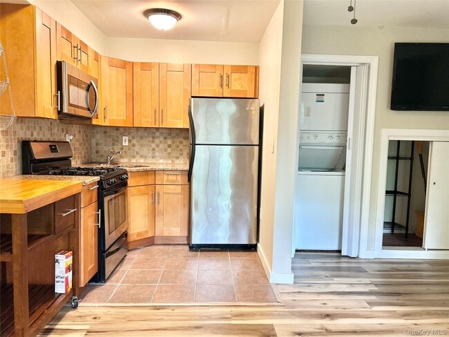 Photo - 325 McLean Ave Unit 15