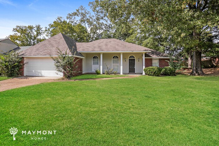 Photo - 107 Whitewood Ln