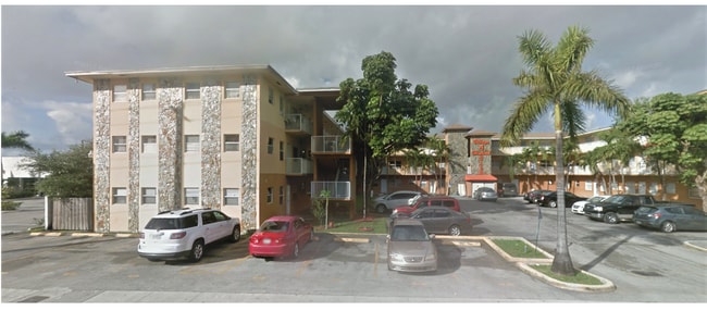 Building Photo - Comfortable 1BR/1BA Condo – Convenient Hialeah Location