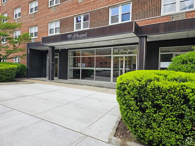 Building Photo - 99 Prospect St Unit APT 2J
