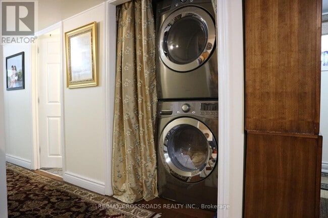 Photo - 11 Bankfield Dr