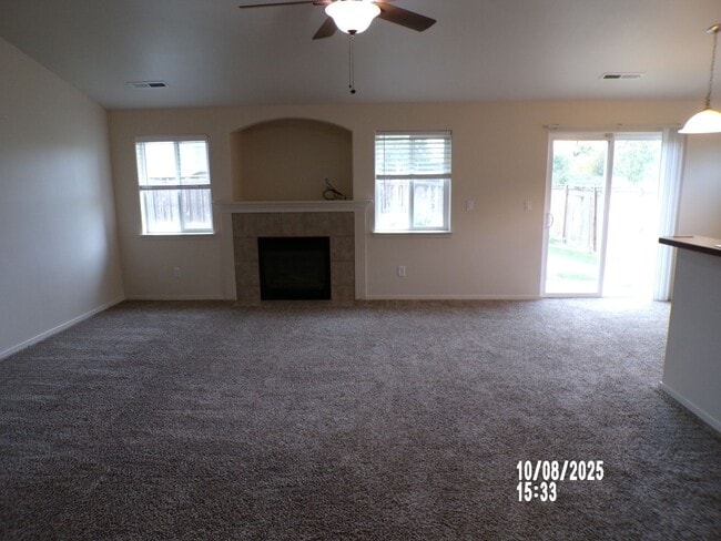 Photo - Spacious 3 bed 2 bath private cul-de-sac