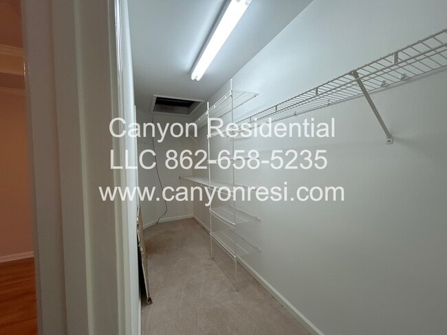 Photo - 211 Brently Woods Dr