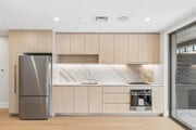 2BR, 1BA - 750SF - Kitchen