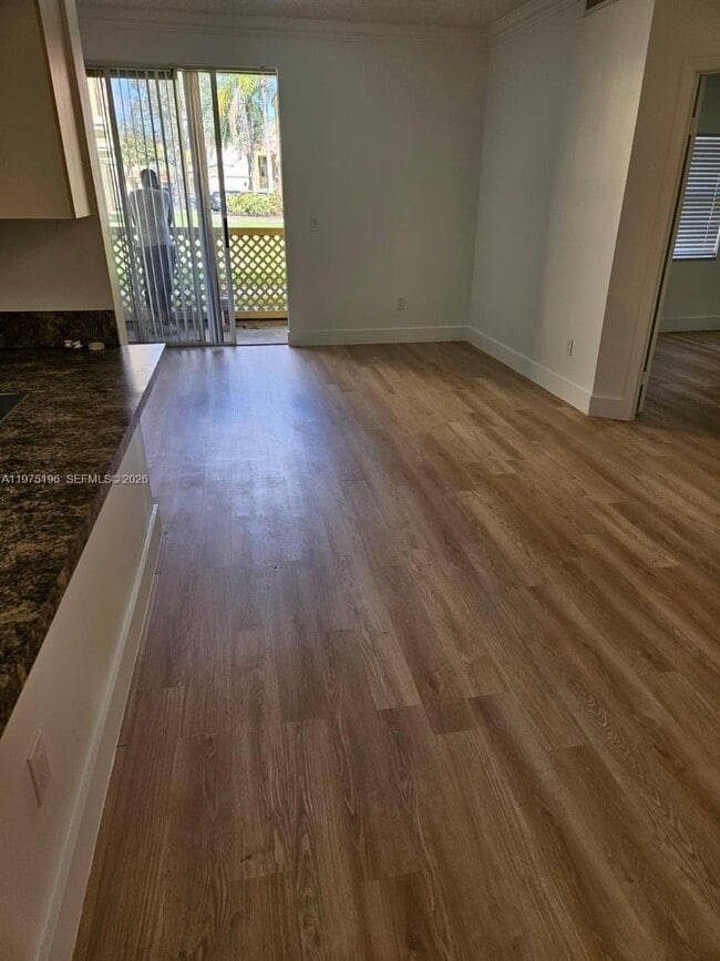 Photo - 18324 NW 68th Ave Unidad M