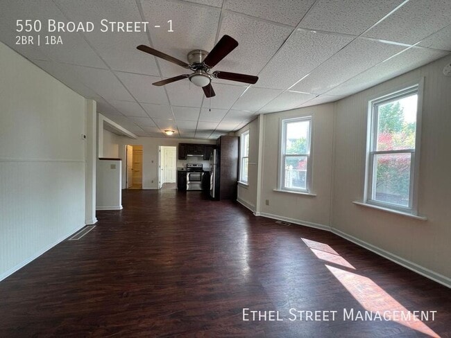 Photo - 550 Broad St Unidad 1