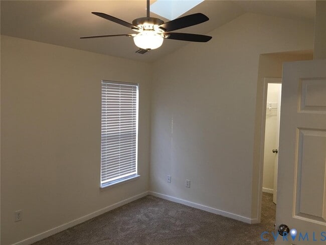 Photo - 2808 Queensland Dr