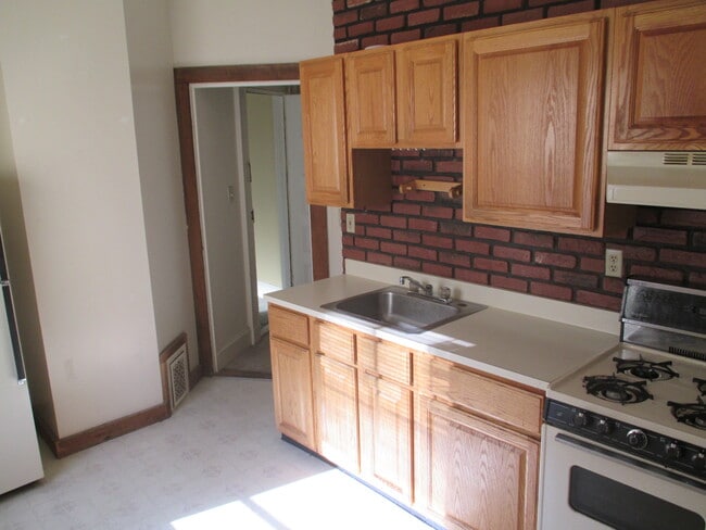 Photo - 28 Jefferson St Unit 2