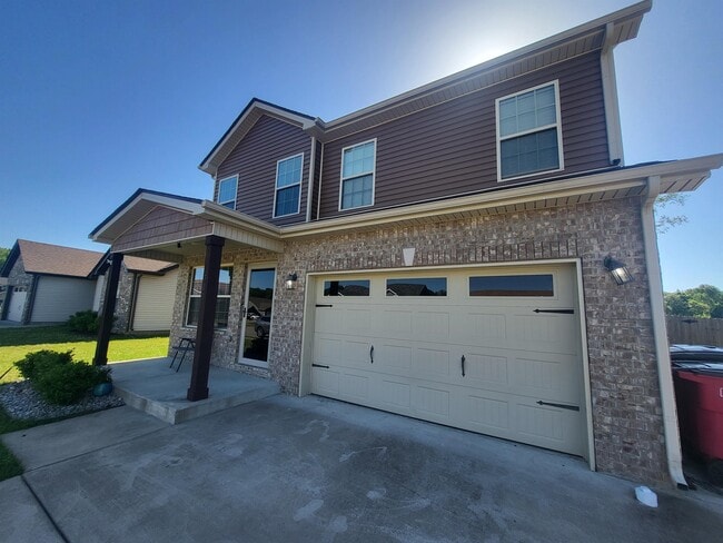Photo - 703 Jim Brown Dr