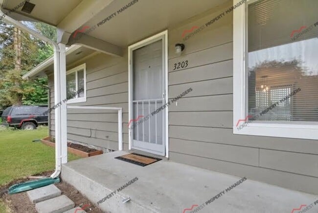 Photo - 3201-3203 Laurel Lane Unit 3203