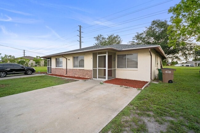 Photo - 4406 Santa Barbara Blvd Unit B