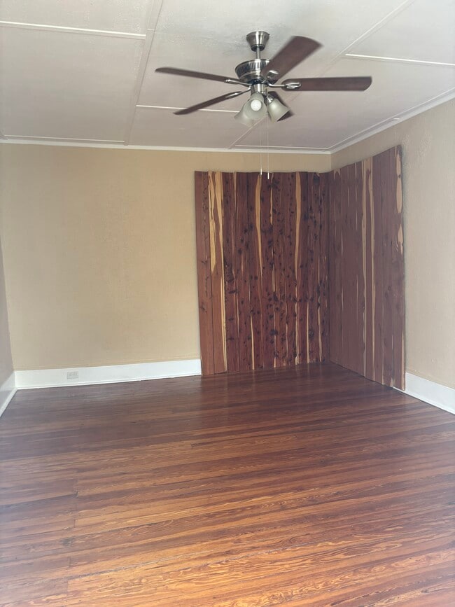 422 King George Ave SW Unit 3
