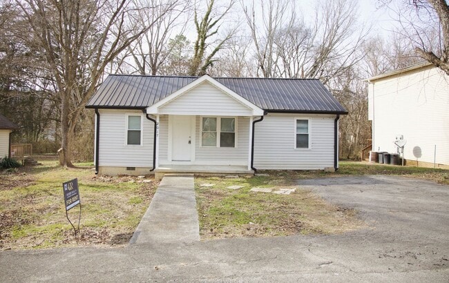 Building Photo - 2017 Central St NW Unit 1