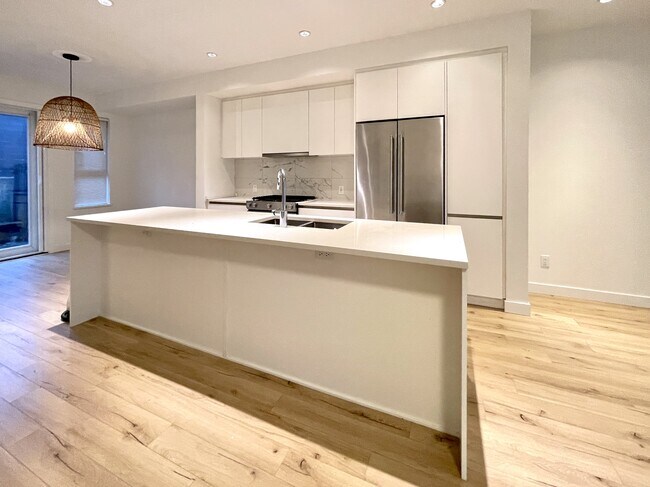 Photo - 1228 Hudson St