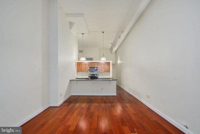 Photo - 2429 Locust St Unit 213