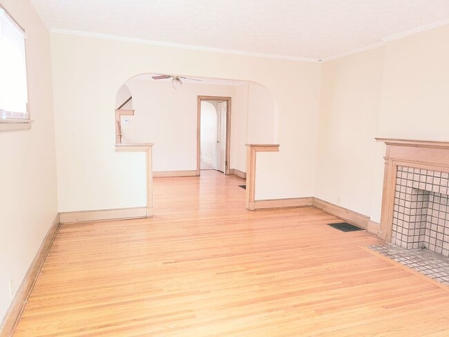 Photo - 28-30 W Weber Unit 30 W Weber