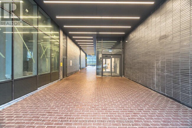 Photo - 35 Parliament St Unit 629