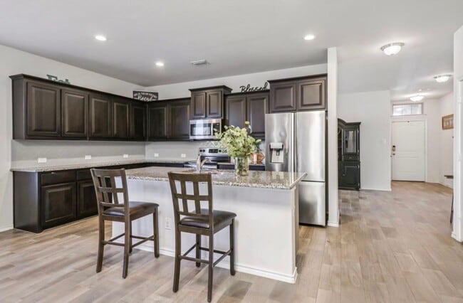 Photo - 1831 Creekwood Dr