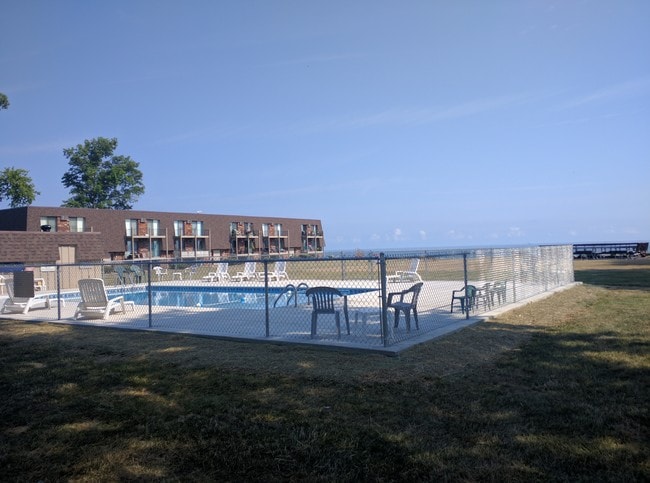 Sandpiper Cove Apartments
