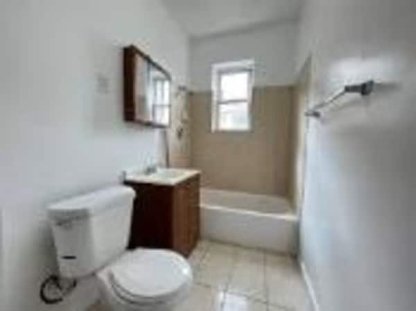 945 Spofford Ave Unit liz