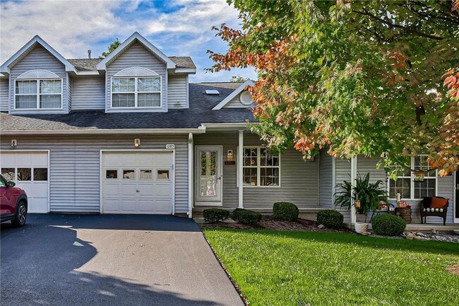 Photo - 1285 Courtney Dr