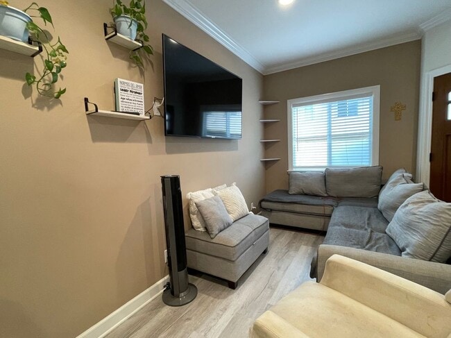 Photo - 6518 Walker Ave Unit Apt 6
