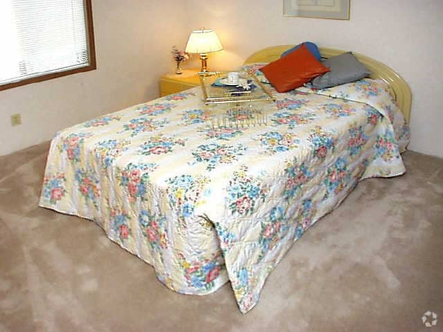 Dormitorio - Lindendale Apts