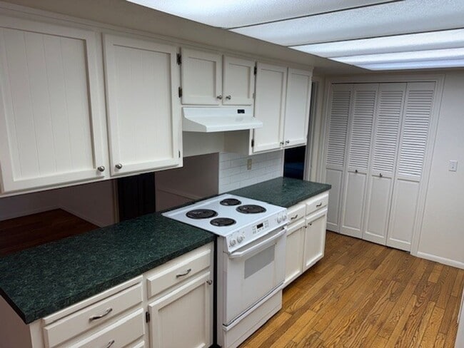 Photo - Single story, 4 bedroom