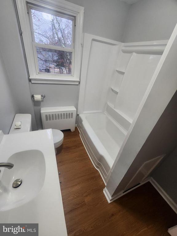 Photo - 17 Malan Ave